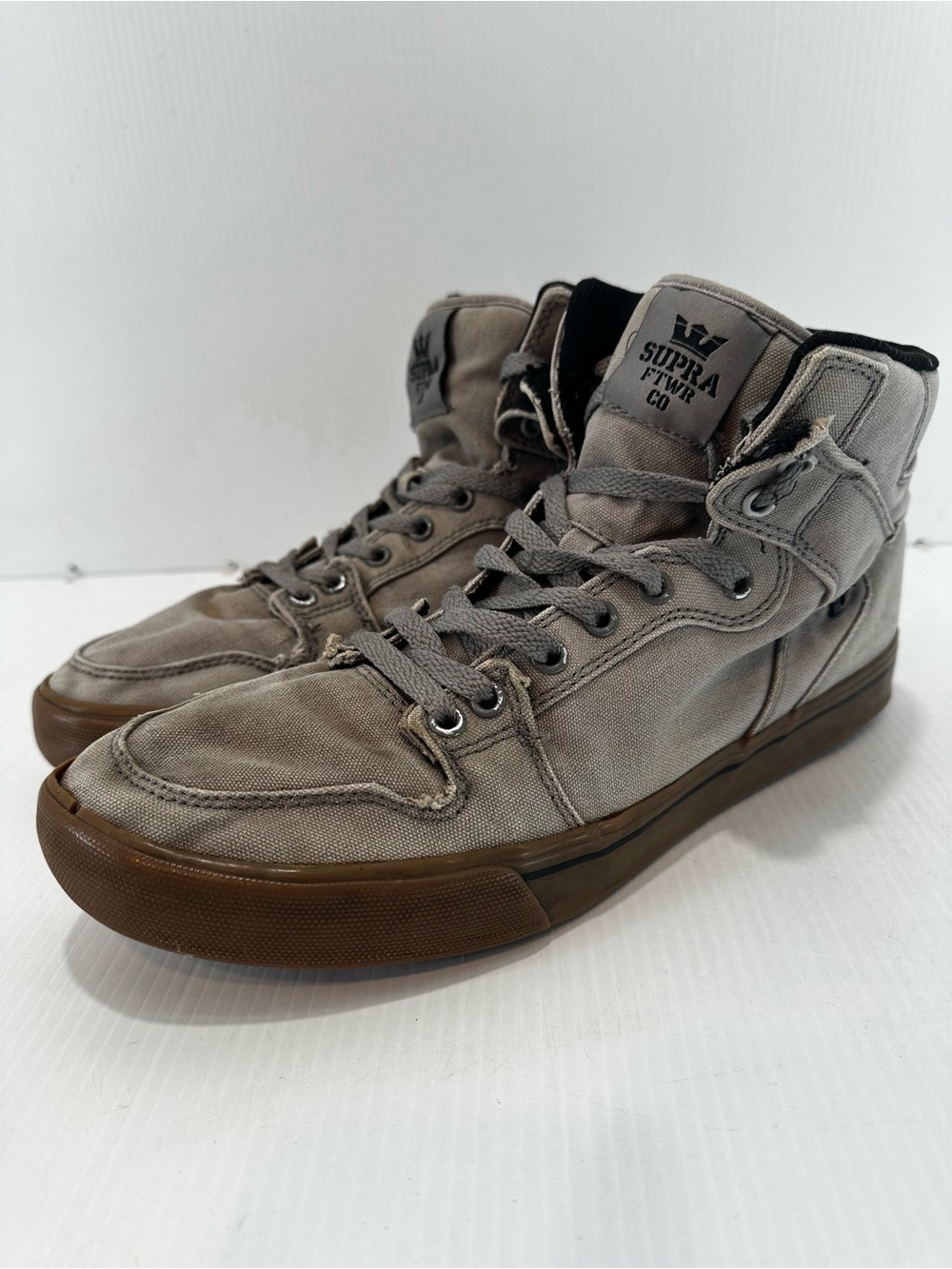 Supra Vaider High Top Skate Shoes Men’s Size   10.5 Storm Grey-Gum (SKU: S28238)